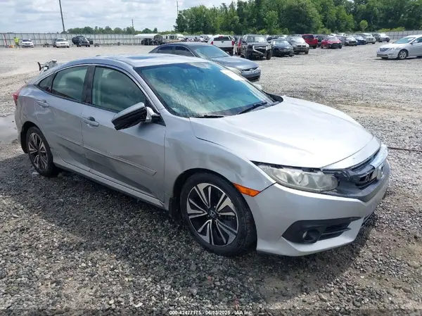 19XFC1F74HE000338 2017 HONDA CIVIC - Image 1