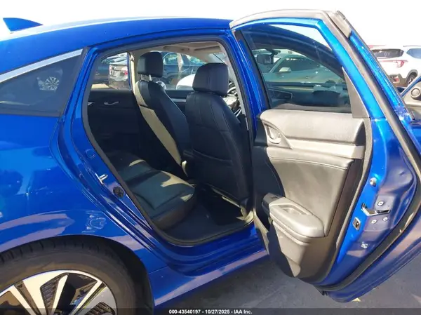 19XFC1F74HE017107 2017 HONDA CIVIC - Image 8