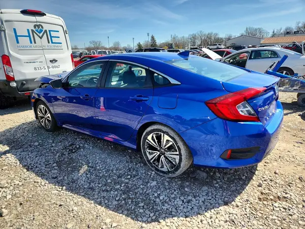 19XFC1F74HE021920 2017 HONDA CIVIC - Image 2