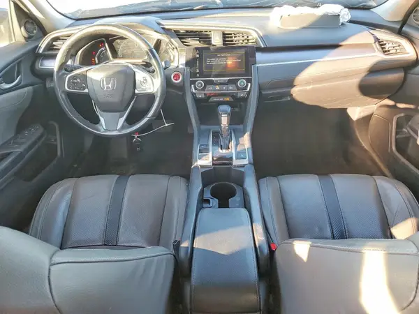 19XFC1F74JE002175 2018 HONDA CIVIC - Image 8