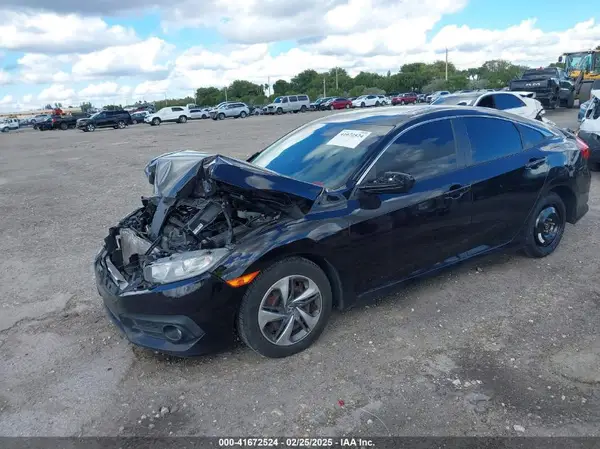 19XFC1F74JE003908 2018 HONDA CIVIC - Image 2