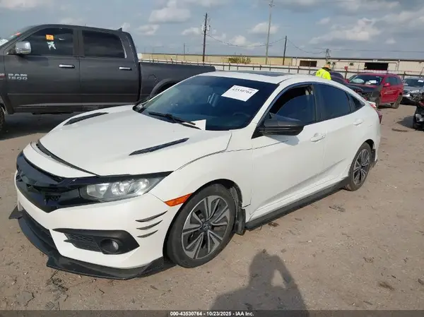19XFC1F75GE031144 2016 HONDA CIVIC - Image 2