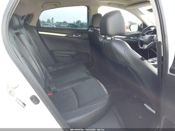 19XFC1F75GE031144 2016 HONDA CIVIC - Image 8