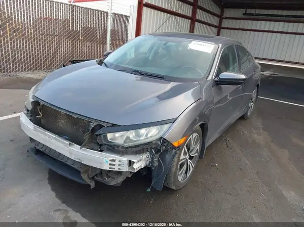 19XFC1F75GE201602 2016 HONDA CIVIC - Image 2