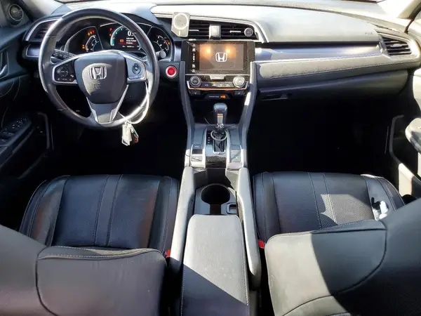 19XFC1F75GE204256 2016 HONDA CIVIC - Image 8