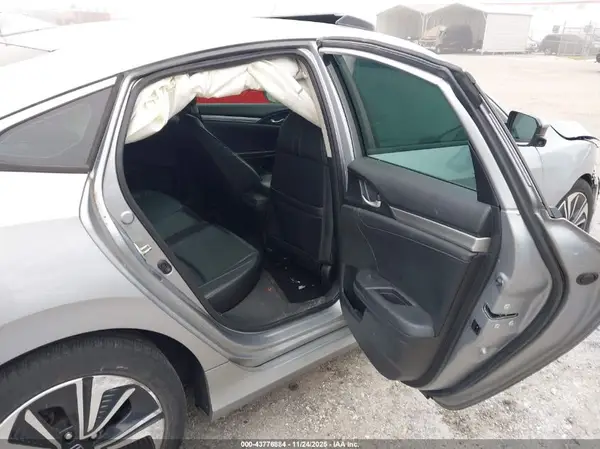 19XFC1F75GE218254 2016 HONDA CIVIC - Image 8