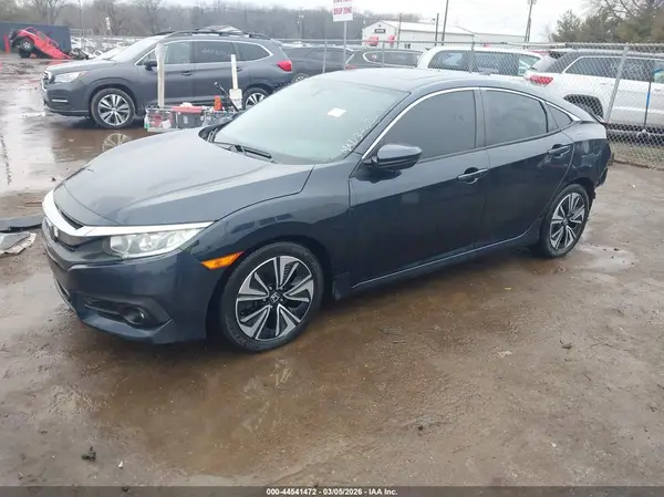 19XFC1F75HE005130 2017 HONDA CIVIC - Image 2