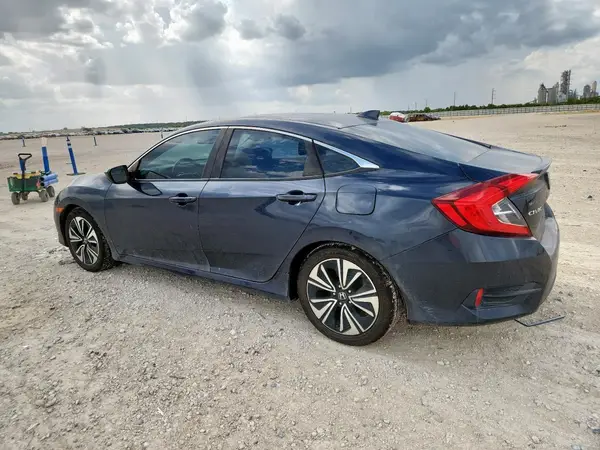 19XFC1F75HE008822 2017 HONDA CIVIC - Image 2