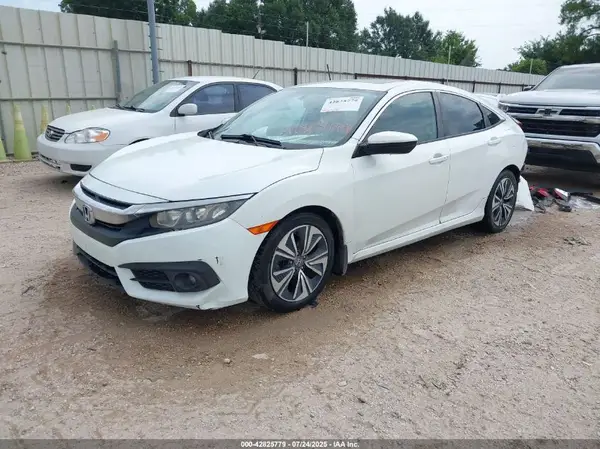 19XFC1F75HE014197 2017 HONDA CIVIC - Image 2