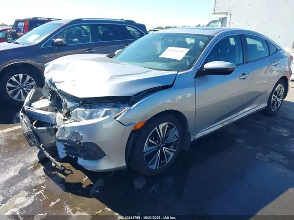 19XFC1F75HE015835 2017 HONDA CIVIC - Image 2