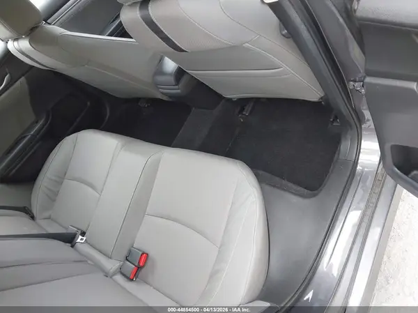19XFC1F75HE026138 2017 HONDA CIVIC - Image 8