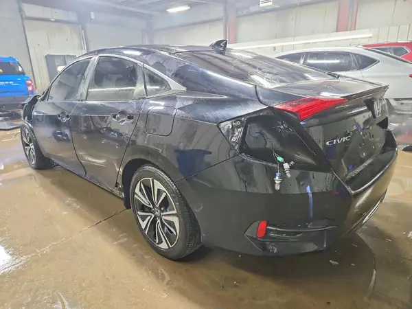 19XFC1F75HE028732 2017 HONDA CIVIC - Image 2