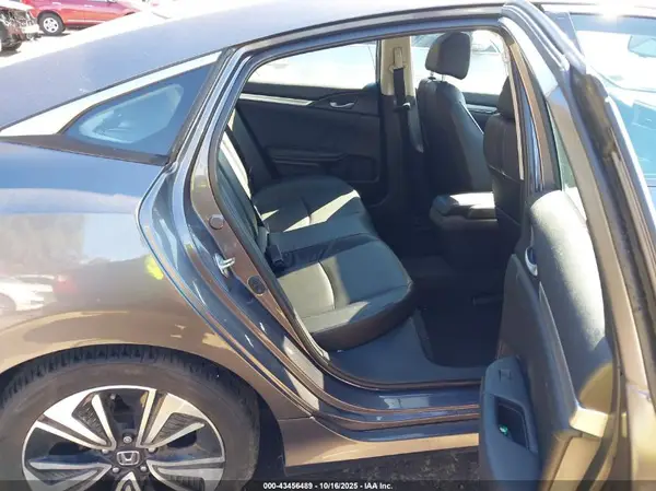 19XFC1F75HE029489 2017 HONDA CIVIC - Image 8