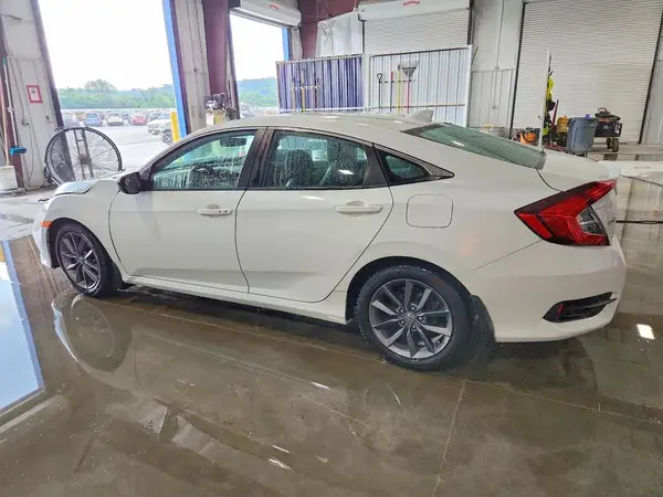 19XFC1F75KE001974 2019 HONDA CIVIC - Image 2