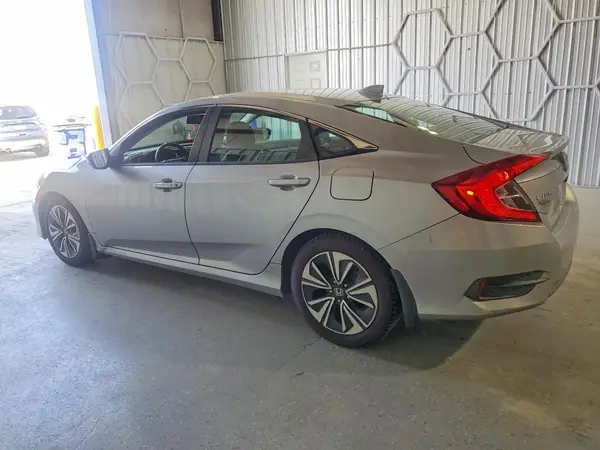 19XFC1F76GE012621 2016 HONDA CIVIC - Image 2