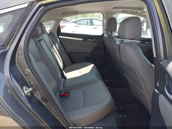 19XFC1F76GE014918 2016 HONDA CIVIC - Image 8