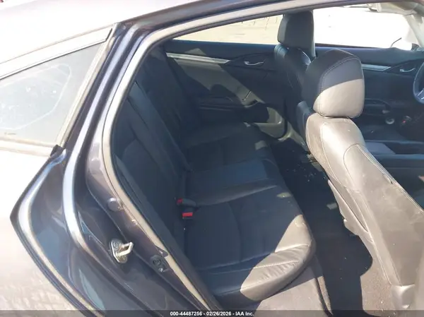 19XFC1F76GE031184 2016 HONDA CIVIC - Image 8