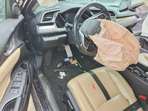 19XFC1F76GE041374 2016 HONDA CIVIC - Image 8