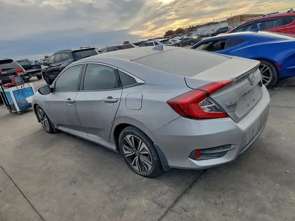 19XFC1F76GE043982 2016 HONDA CIVIC - Image 2