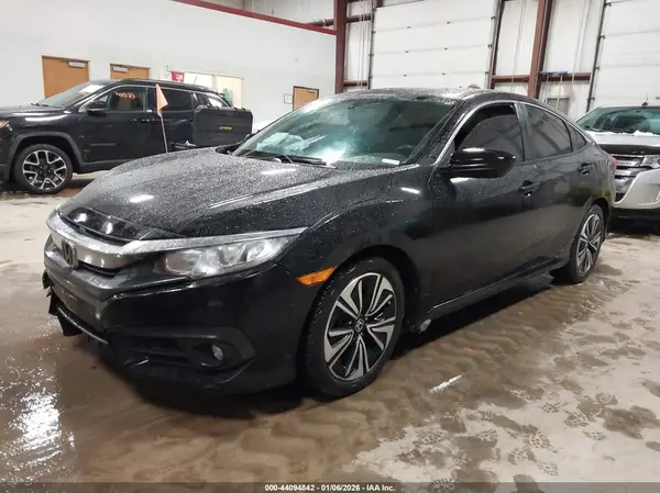 19XFC1F76GE216268 2016 HONDA CIVIC - Image 2