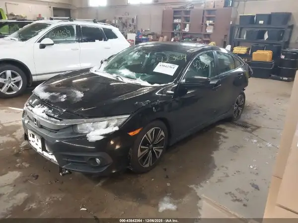 19XFC1F76HE003581 2017 HONDA CIVIC - Image 2