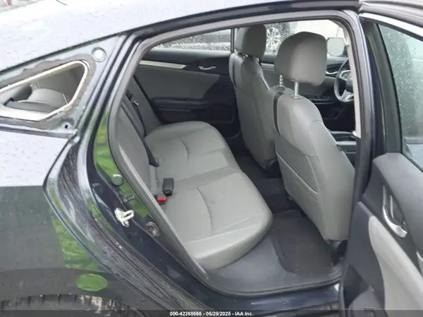 19XFC1F76HE008408 2017 HONDA CIVIC - Image 8