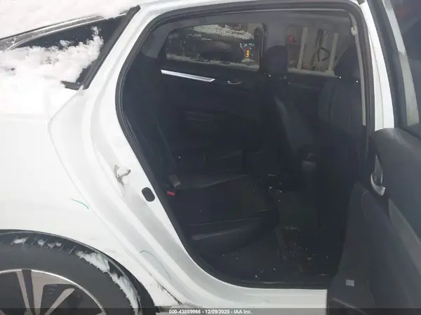 19XFC1F76HE009512 2017 HONDA CIVIC - Image 8