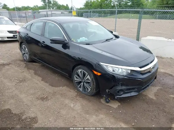 19XFC1F76HE012085 2017 HONDA CIVIC - Image 1