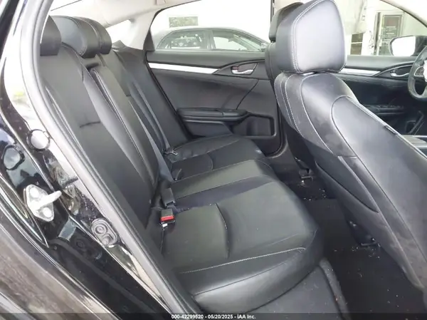 19XFC1F76HE028822 2017 HONDA CIVIC - Image 8