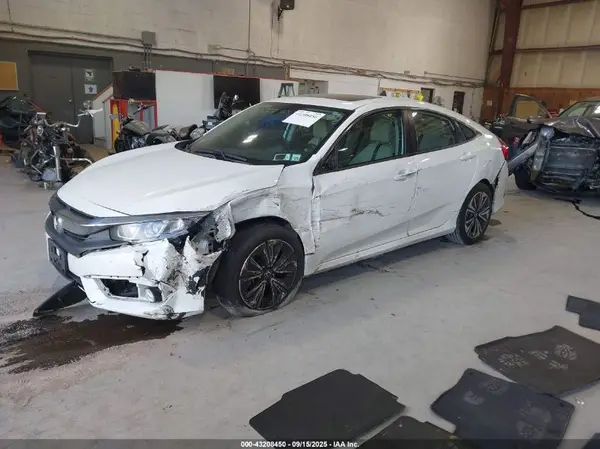 19XFC1F76HE208396 2017 HONDA CIVIC - Image 2