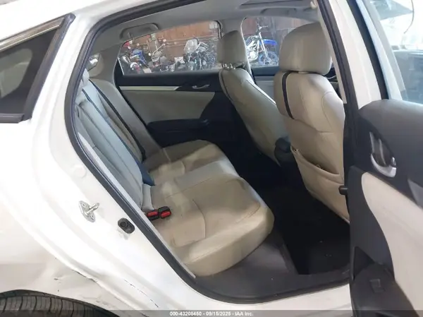 19XFC1F76HE208396 2017 HONDA CIVIC - Image 8
