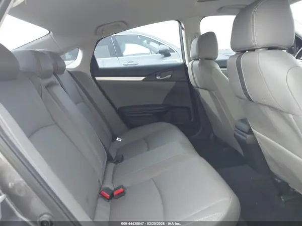 19XFC1F76KE204467 2019 HONDA CIVIC - Image 8