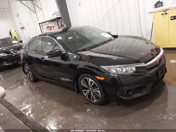 19XFC1F77GE001806 2016 HONDA CIVIC - Image 1