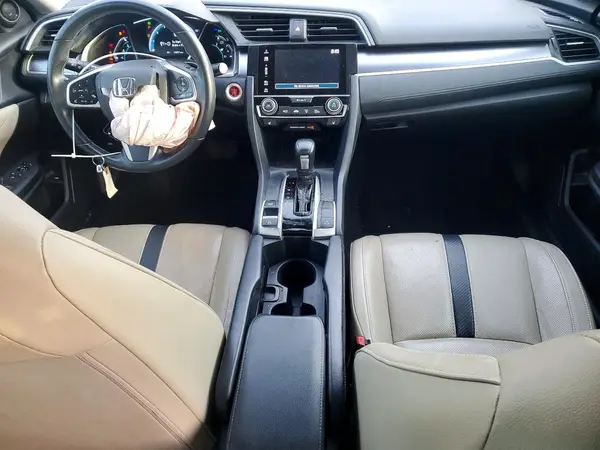 19XFC1F77GE008013 2016 HONDA CIVIC - Image 8