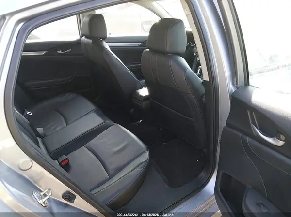 19XFC1F77HE005405 2017 HONDA CIVIC - Image 8