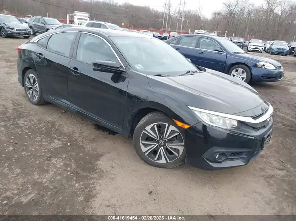 19XFC1F77HE207645 2017 HONDA CIVIC - Image 1