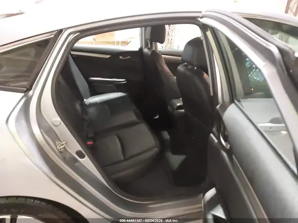 19XFC1F78GE018775 2016 HONDA CIVIC - Image 8