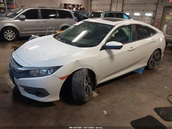 19XFC1F78GE024575 2016 HONDA CIVIC - Image 2