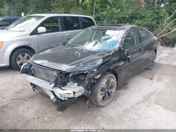19XFC1F78HE001007 2017 HONDA CIVIC - Image 2