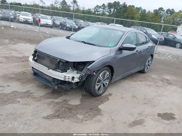 19XFC1F78HE015926 2017 HONDA CIVIC - Image 2
