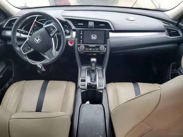 19XFC1F78HE020429 2017 HONDA CIVIC - Image 8