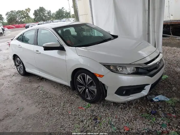 19XFC1F78HE025582 2017 HONDA CIVIC - Image 1