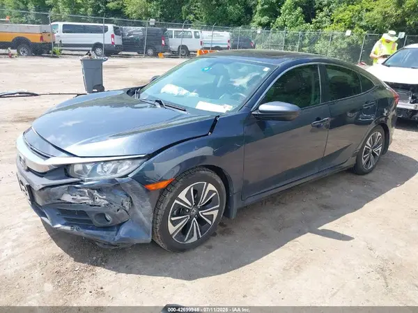 19XFC1F78HE032385 2017 HONDA CIVIC - Image 2