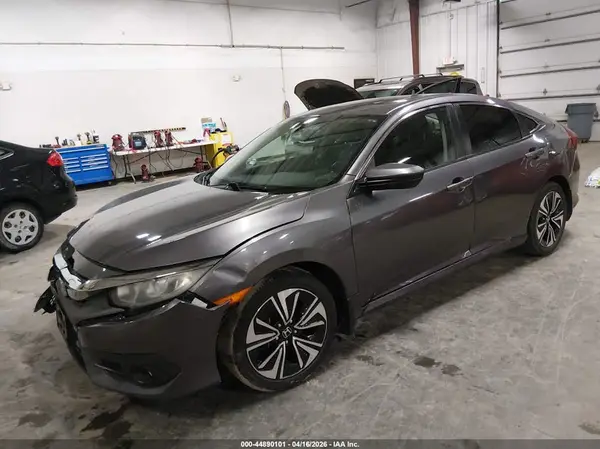 19XFC1F78JE000462 2018 HONDA CIVIC - Image 2