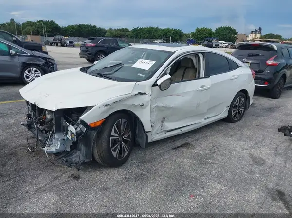 19XFC1F78JE001675 2018 HONDA CIVIC - Image 2