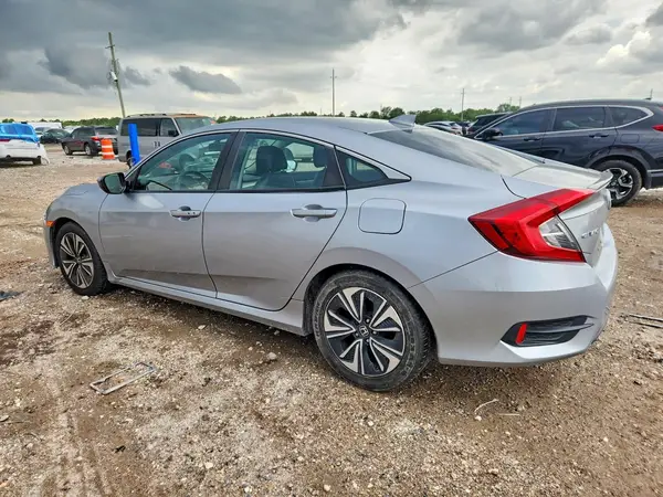 19XFC1F79HE005812 2017 HONDA CIVIC - Image 2