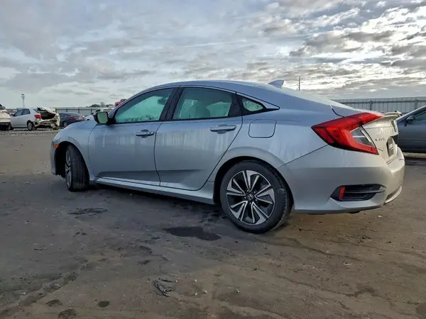 19XFC1F79HE029575 2017 HONDA CIVIC - Image 2