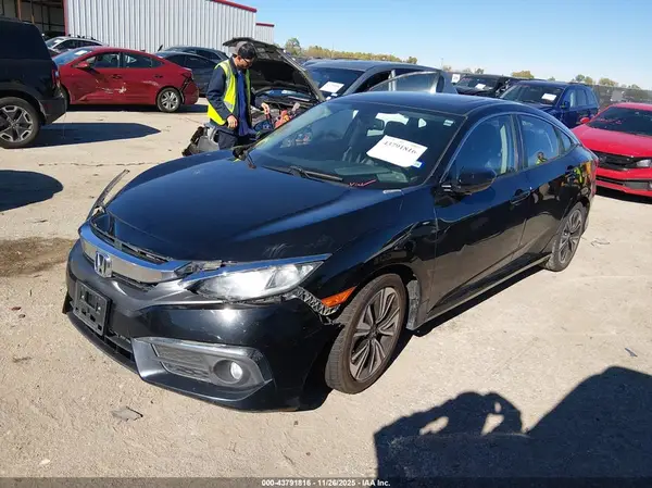 19XFC1F79HE210126 2017 HONDA CIVIC - Image 2