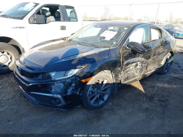 19XFC1F79KE004666 2019 HONDA CIVIC - Image 2