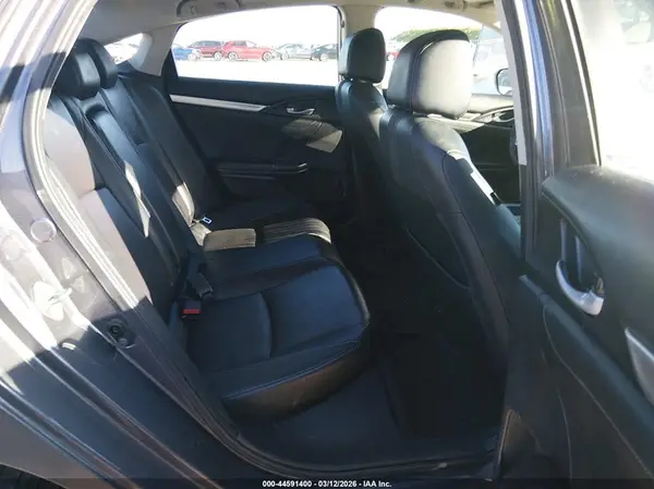 19XFC1F79KE215219 2019 HONDA CIVIC - Image 8